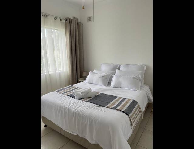 2 BEDROOM APARTMENT FOR SALE IN UMHLANGA ROCKS